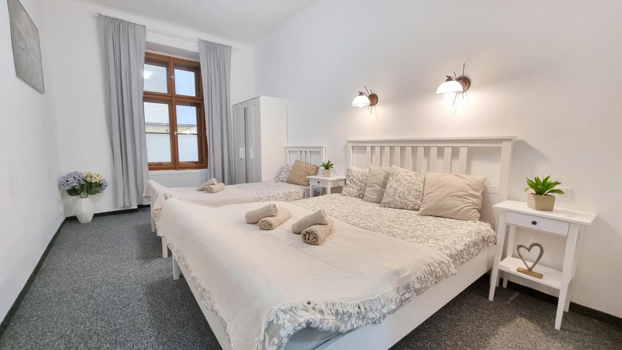 Finnem Rentals Florenc Prague Room photo